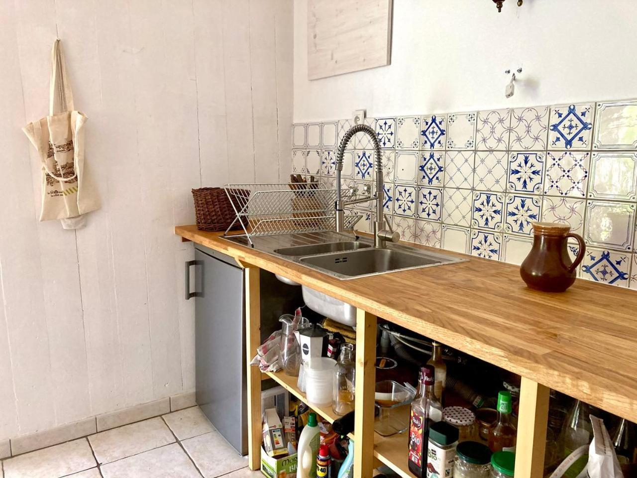La Maison Bleue,authenticité, Nature, Simplicité, 2-5 Personnes, Sur Hébergement de vacances *